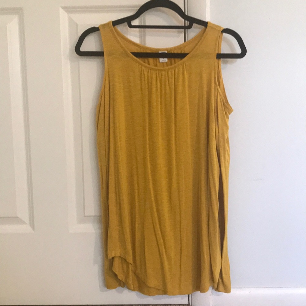 Old Navy Women’s Cold-shoulder Long-sleeve Top